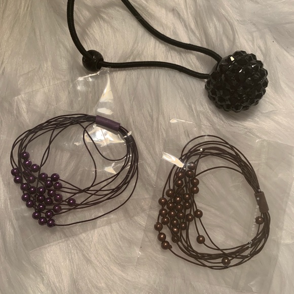 Disco ball hair tie and two binders with beads. - Picture 2 of 2